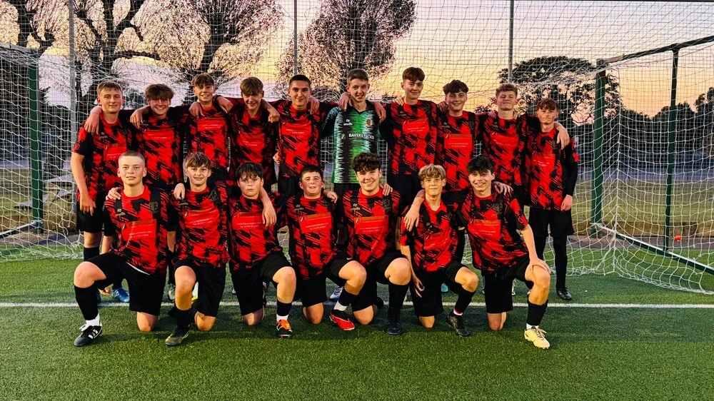 Baverstocks Sponsor Local Football Team